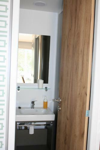 Mobile Homes Katinka, Starigrad Paklenica, Croatia