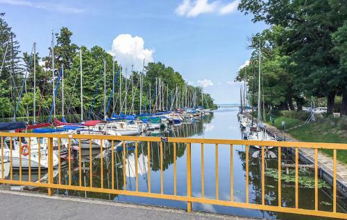Holiday Home D�zsa Utca-balatonm�riaf�rd�