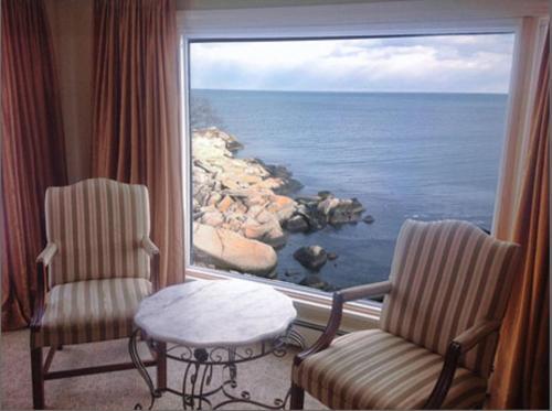 Posada The Quarterdeck Inn By The Sea