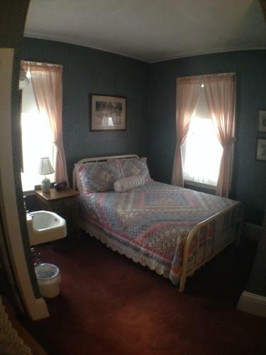 Bed & Breakfast Lantana House