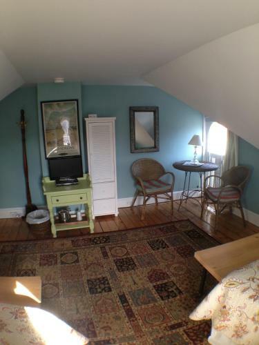 Bed & Breakfast Lantana House