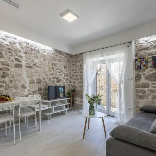 Luxury Apartments Skalinada