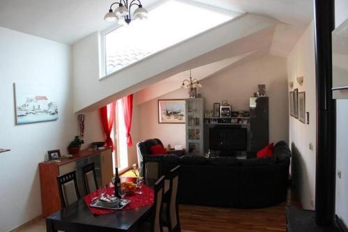 Apartments With A Parking Space Supetar, Brac - 12624