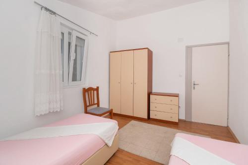 Apartments Anita Tribunj