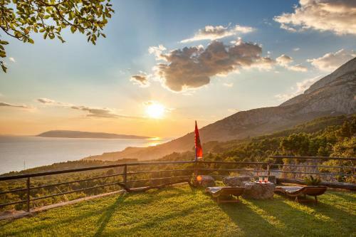 Serendipity - Luxury Stone Villa With Private Jacuzzi And Sauna
