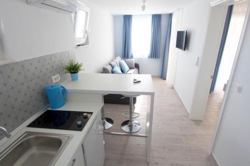 Rita Apartments - Sea-view Apartment 2plus1