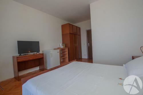 Seaview Rooms With Breakfast & Free Parking