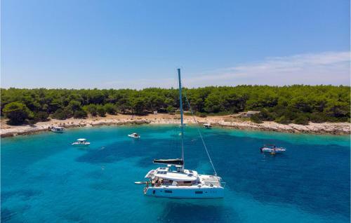Nice Apartment In Vela Luka With Wifi And 2 Bedrooms