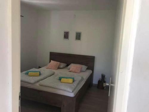 Tina's Holiday House