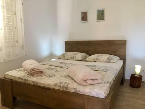 Tina's Holiday House