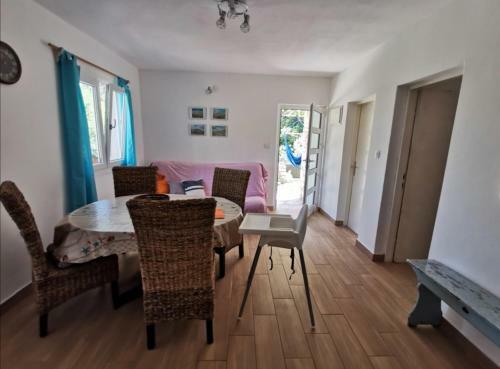 Tina's Holiday House