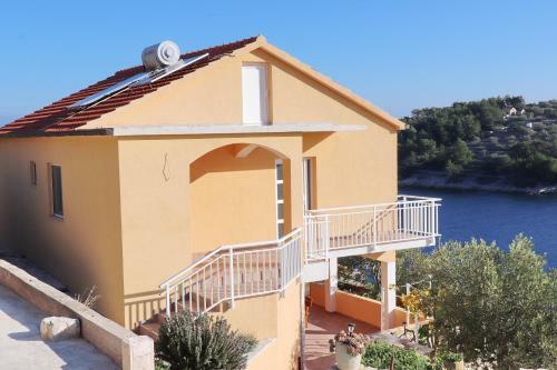 Peaceful Holiday House Senija