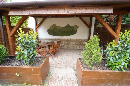 Hostal Tulip Home Guest House