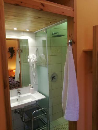 Villa Bella Pool House Balatonakarattya Strand 500 M�ter