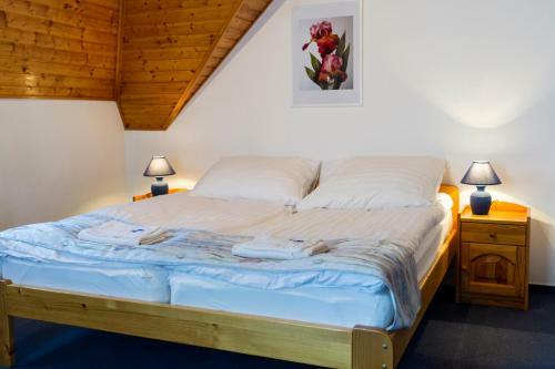 Gy?rfi Apartmanh�z Zam�rdi