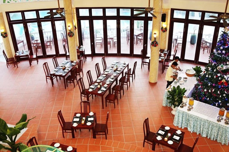 Hotel Golden Coast Resort & Spa
