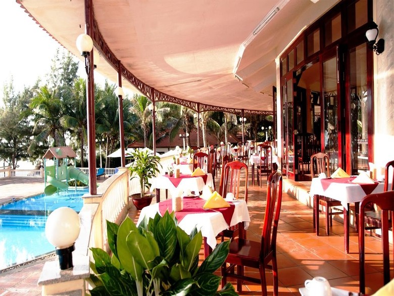 Hotel Golden Coast Resort & Spa