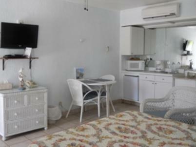 Hotel Queens Gate Resort