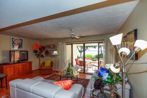Bird's Nest Vacation Apartments