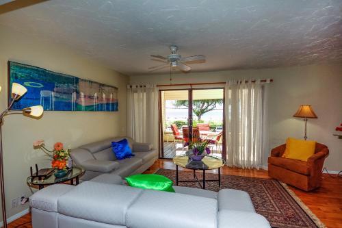 Bird's Nest Vacation Apartments
