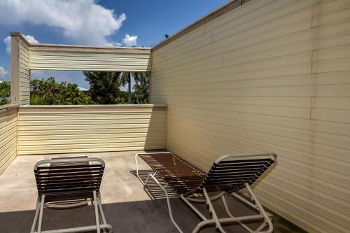 Bird's Nest Vacation Apartments