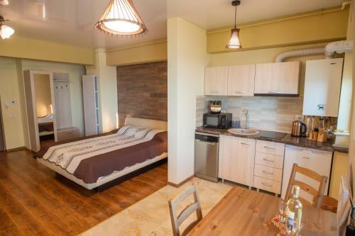 Studio Premium - Sunny Lake Apartments - Cu Vedere Spre Lac