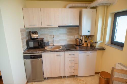 Studio Premium - Sunny Lake Apartments - Cu Vedere Spre Lac