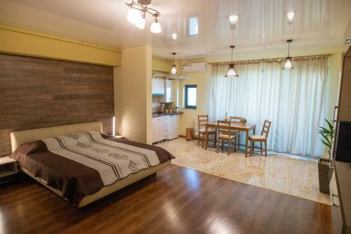 Studio Premium - Sunny Lake Apartments - Cu Vedere Spre Lac