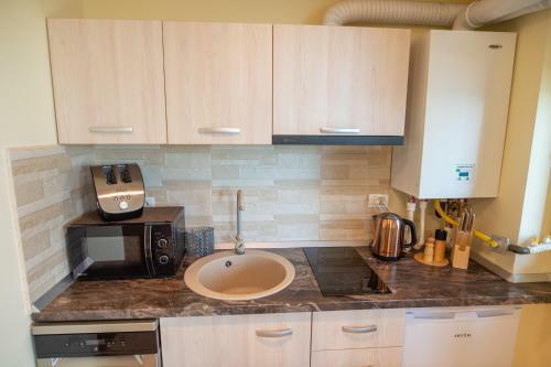 Studio Premium - Sunny Lake Apartments - Cu Vedere Spre Lac