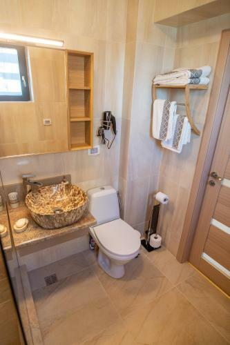 Studio Premium - Sunny Lake Apartments - Cu Vedere Spre Lac