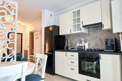 Provence Apartment In Alezzi Spa N Pool Resort