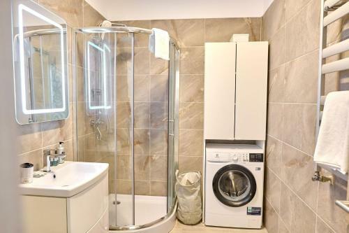 Provence Apartment In Alezzi Spa N Pool Resort