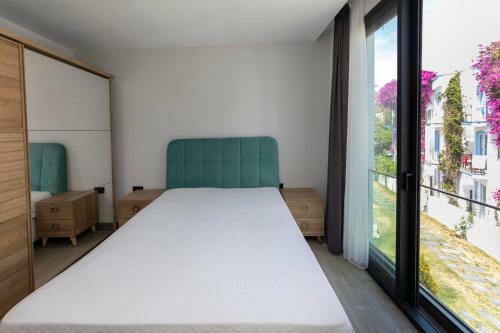 Modern Apartment Near Beach With Central Location In Bodrum