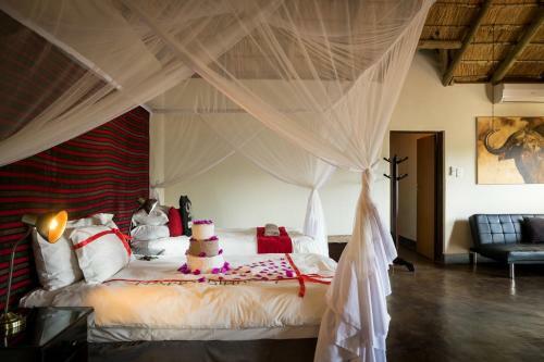 Umkumbe Safari Lodge Riverside