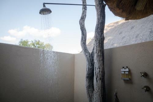 Umkumbe Safari Lodge Riverside