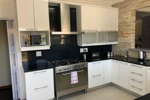 Apartamento Spacious Sunny-side Getaway For All