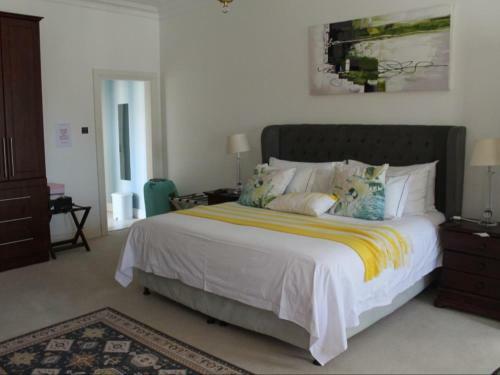 Hostal Ashbourne Manor