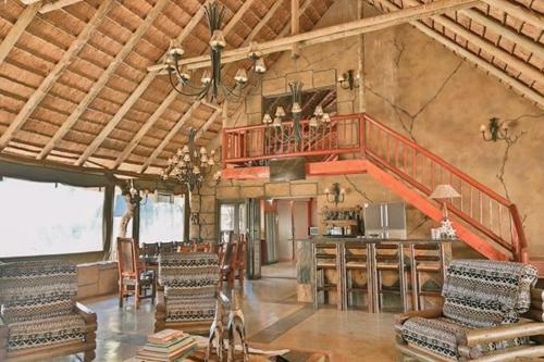 Tshukudiba Game Lodge