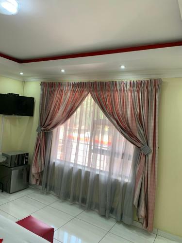 Bed & Breakfast Ekaya Palace Guest House