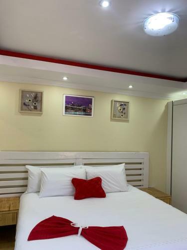 Bed & Breakfast Ekaya Palace Guest House