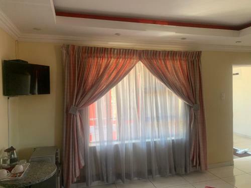 Bed & Breakfast Ekaya Palace Guest House