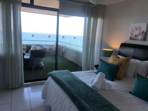 Sands Umdloti Luxury Beach Front Apartment