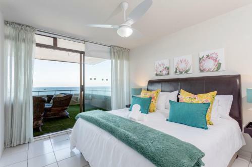 Sands Umdloti Luxury Beach Front Apartment