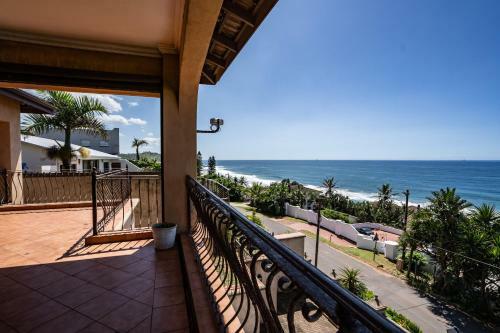 5 Bedroom Tuscan Styled Home In Umdloti Beach