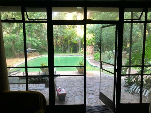 Thepoolhousevenue