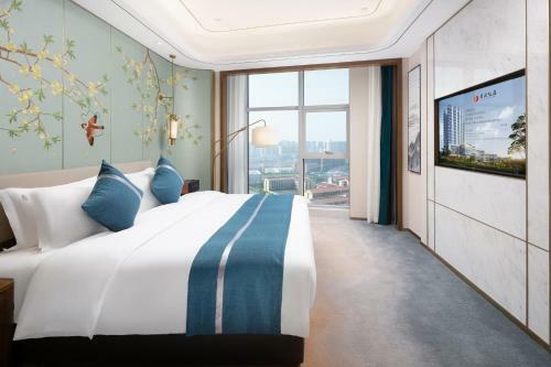 Luzhou Jianguo Hotel