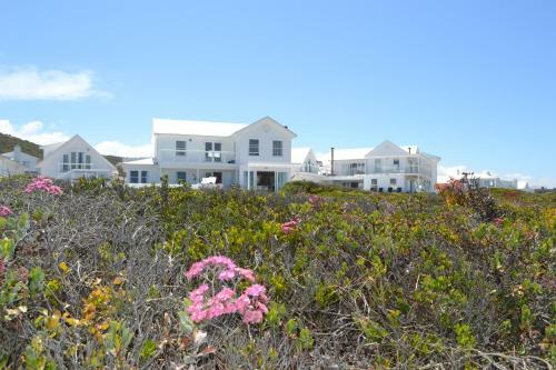 Villa Pearl Bay Beach Home