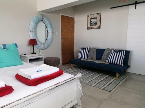 Apartamento Nautilus Yzerfontein Self Catering Accommodation On Ground Level