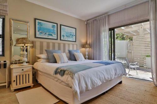 Dolphinvilla Seaview Apartments 3 Bedroom