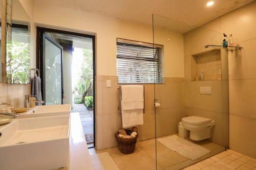 Dolphinvilla Seaview Apartments 3 Bedroom